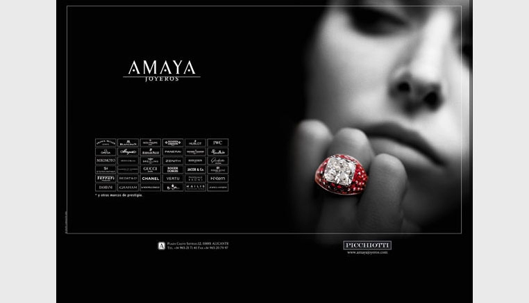 Diseño de anuncios en la revista Vogue para Amaya Joyeros, Alicante
